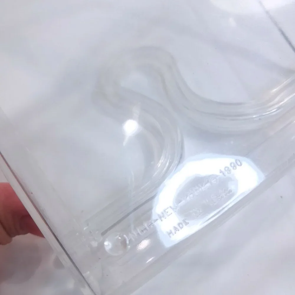 Vintage NCC Lucite COCKTAIL  Napkin Holder Butler clear Plastic Acrylic 1990 mod